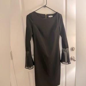 Super Classy Calvin Klein knee- length dress!
